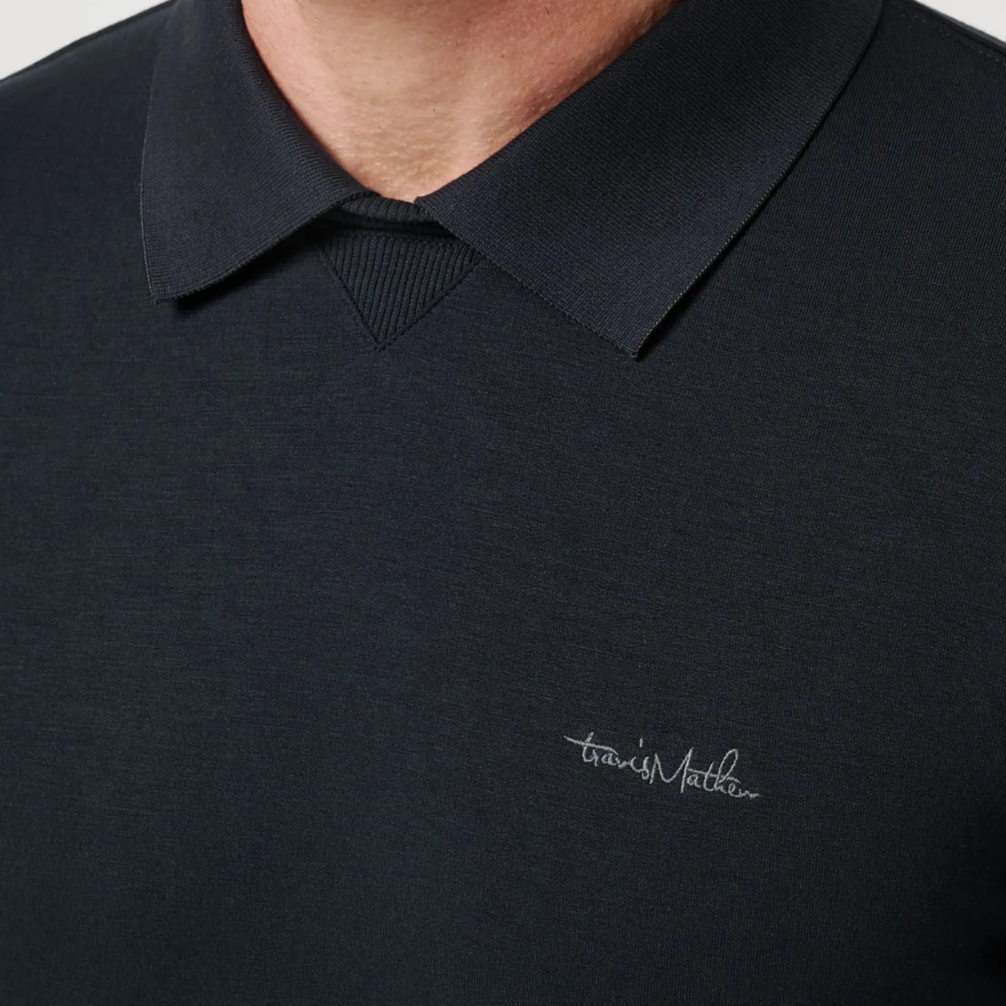 Amenities Collar Cre Musta