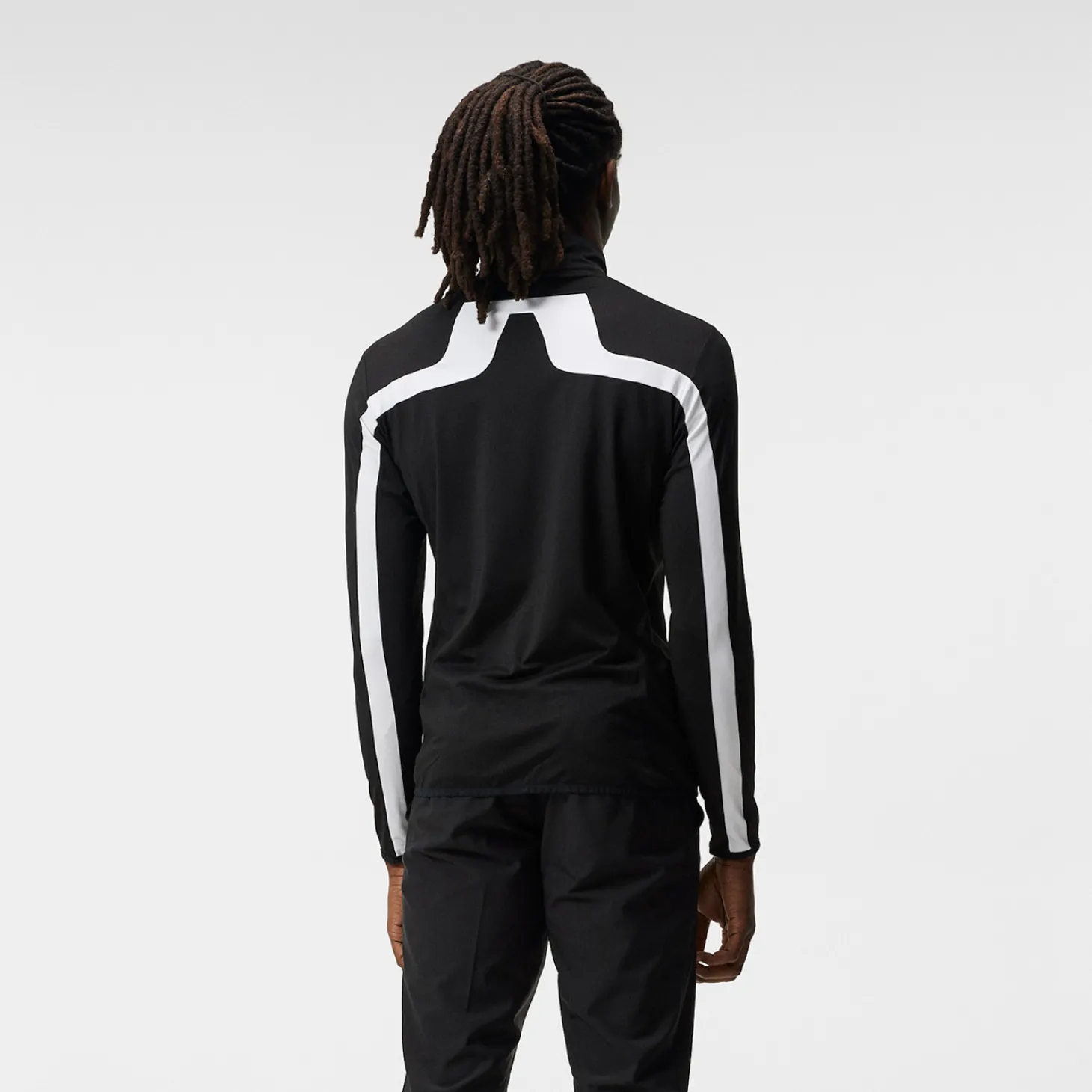 Jarvis Mid Layer Musta
