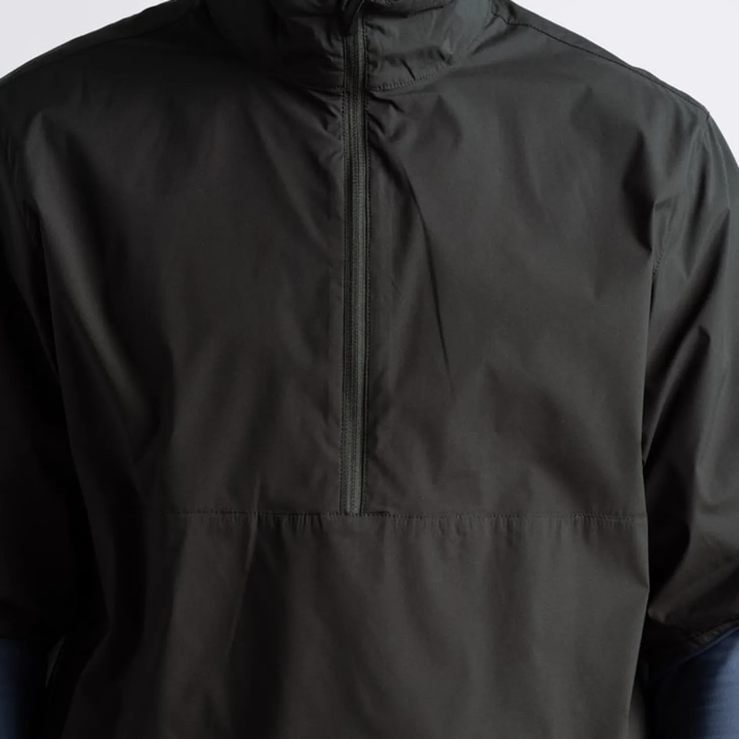 M Pine Windbreaker SS Musta