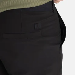 M 4-Way Stretch Jogger Musta