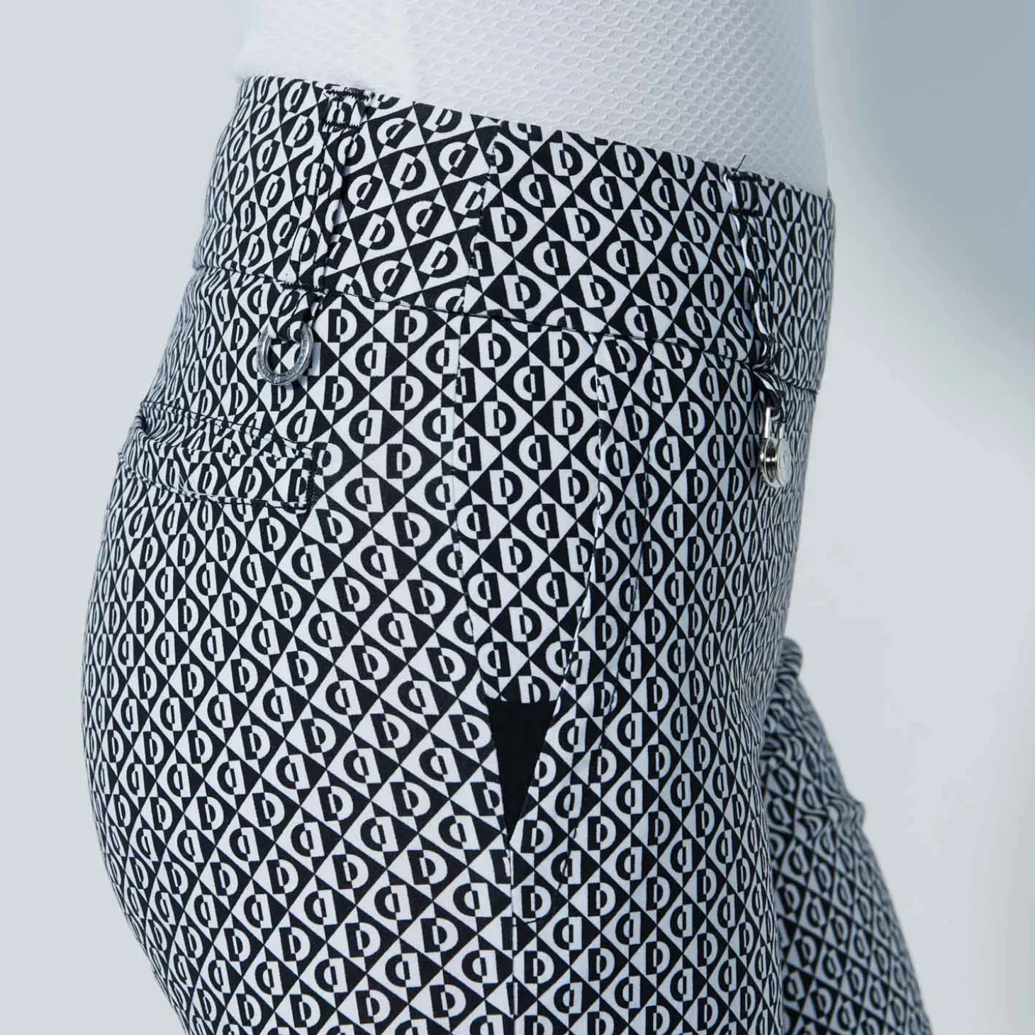 Magic Motif 44 Cm Harmaa