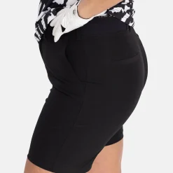 W 4-Way Stretch Short